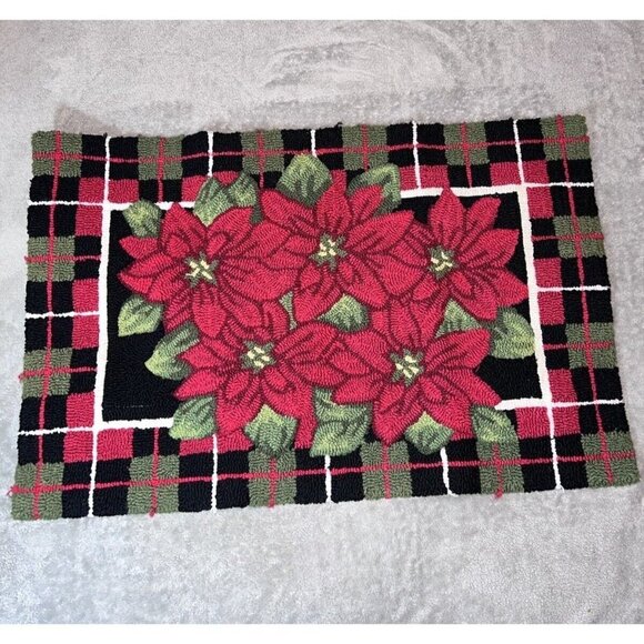 Christmas Poinsettia Hand Hooked Runner Rug 31" x 20" - Picture 7 of 12